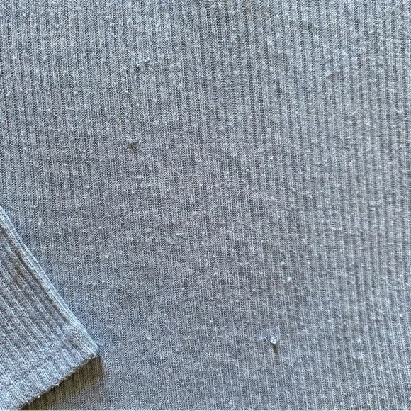 Long Sleeve Ribbed Henley - Picture 3 of 4